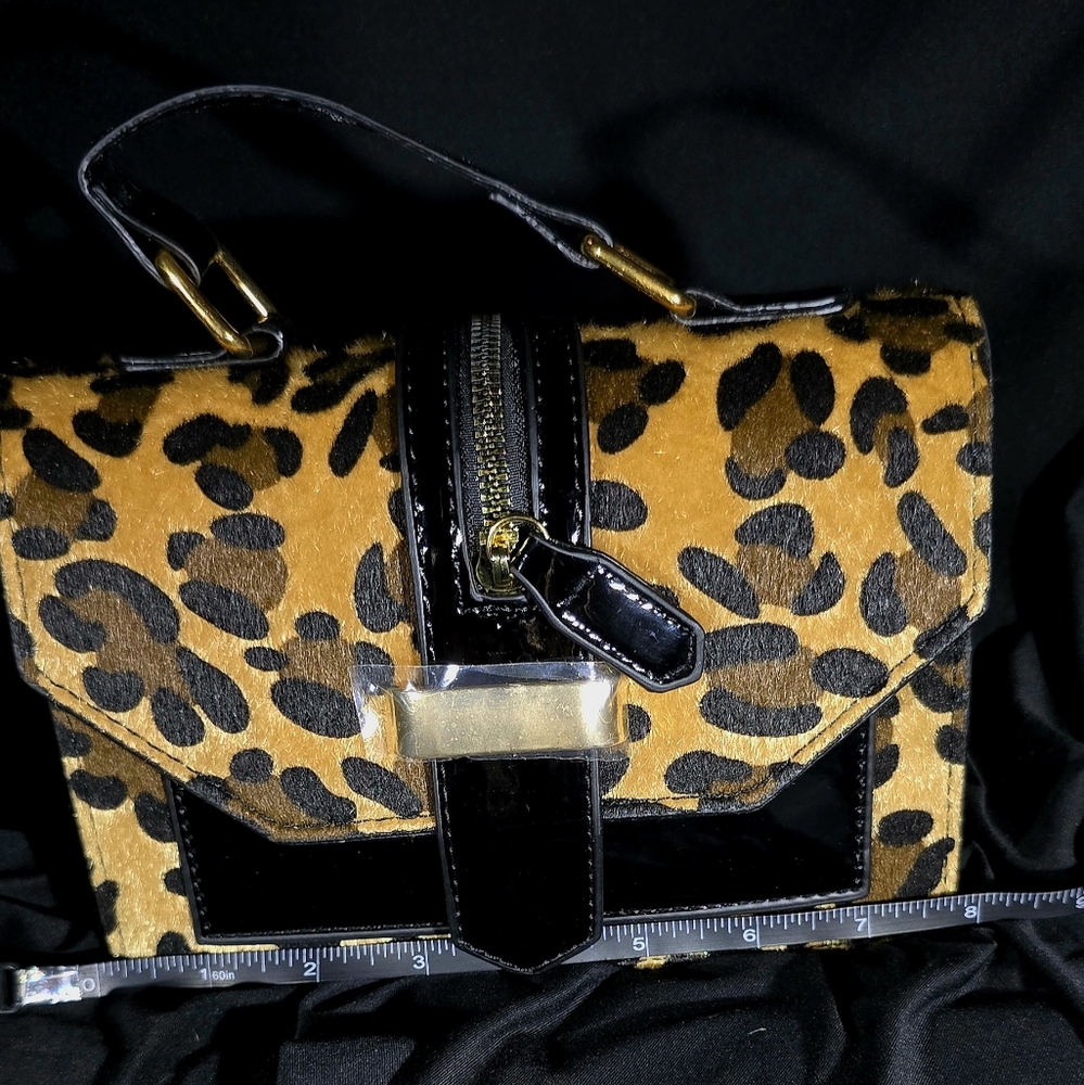 Leopard Print Handbag - Picture 14 of 16